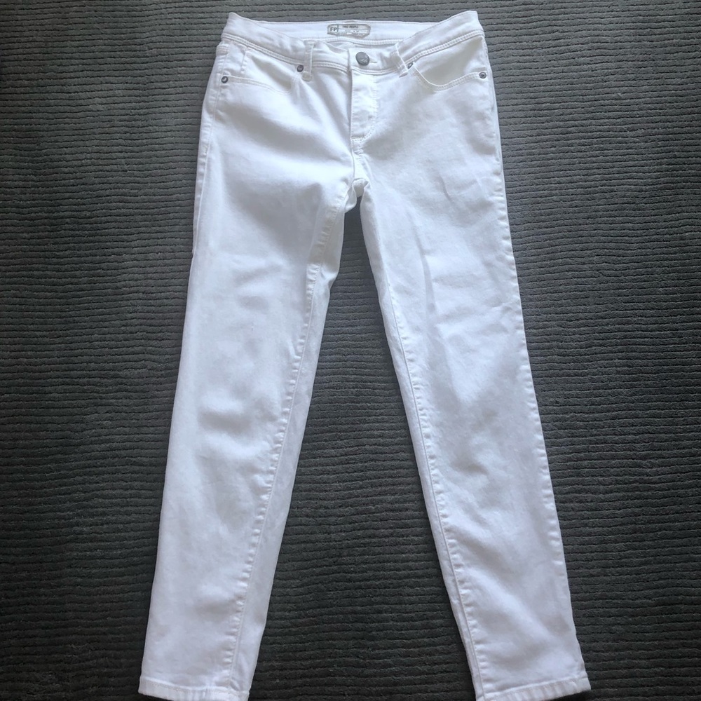 Free People white jeans